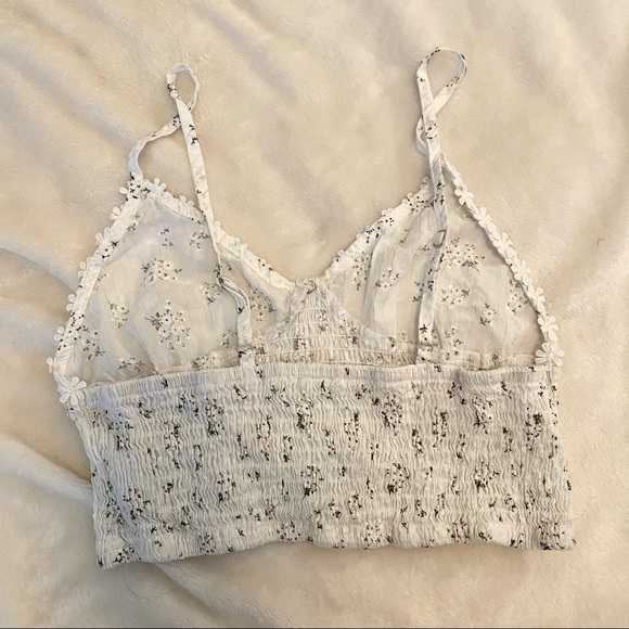 Floral tank - Picture 2 of 2